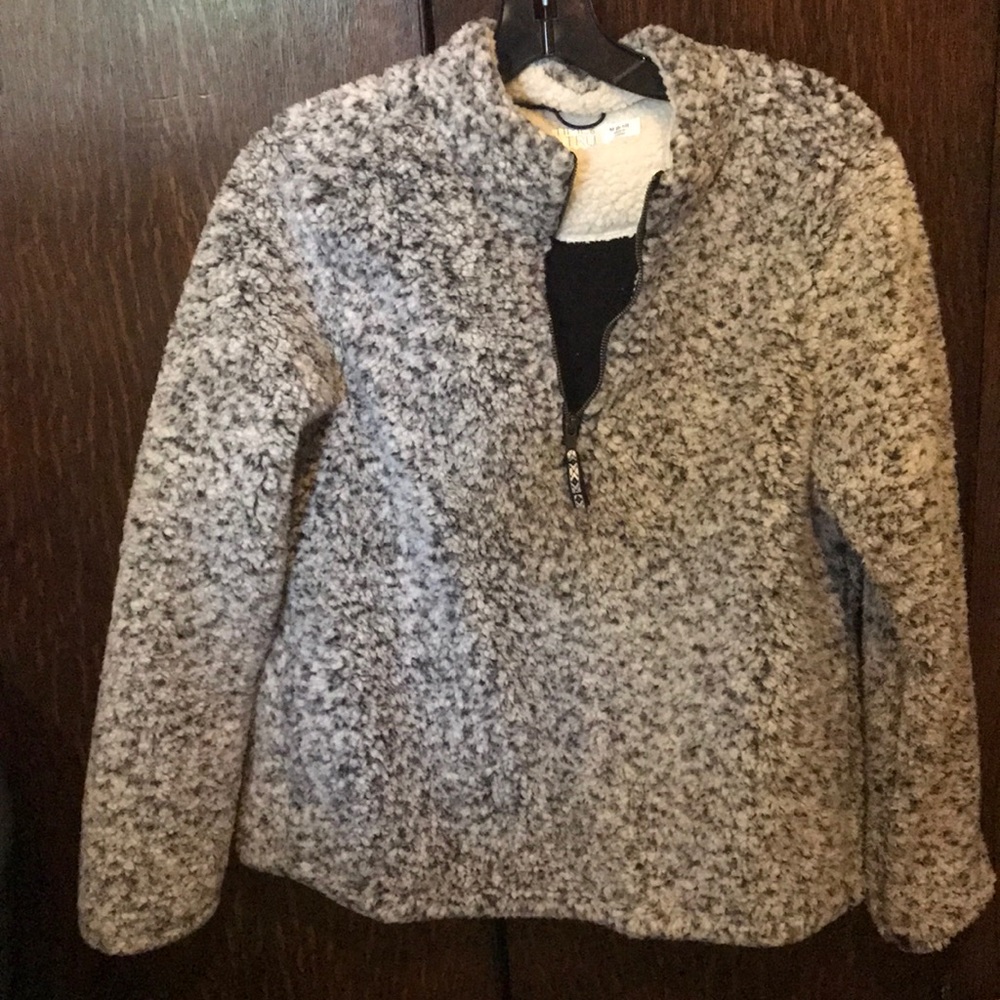 Teddy Bear Pull Over Women’s size Medium
